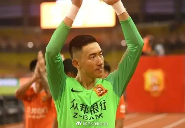 王多鱼打扑克